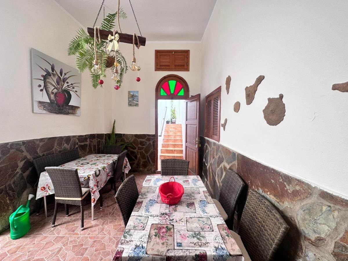 Casa Alamo Agaete Hotel อากาเอเต ภายนอก รูปภาพ
