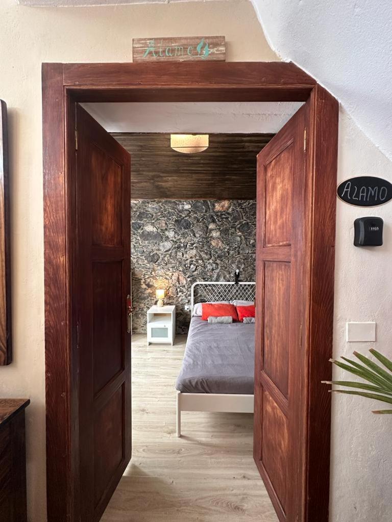 Casa Alamo Agaete Hotel อากาเอเต ภายนอก รูปภาพ